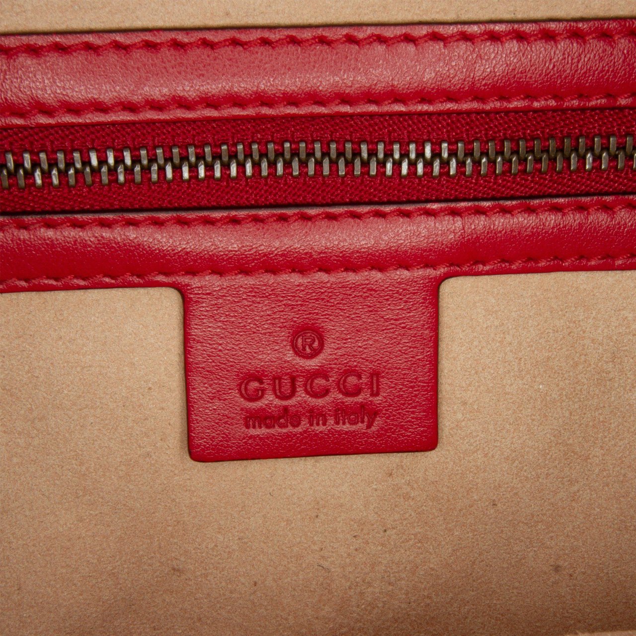 Gucci Small GG Marmont Sylvie Top Handle Satchel Rood