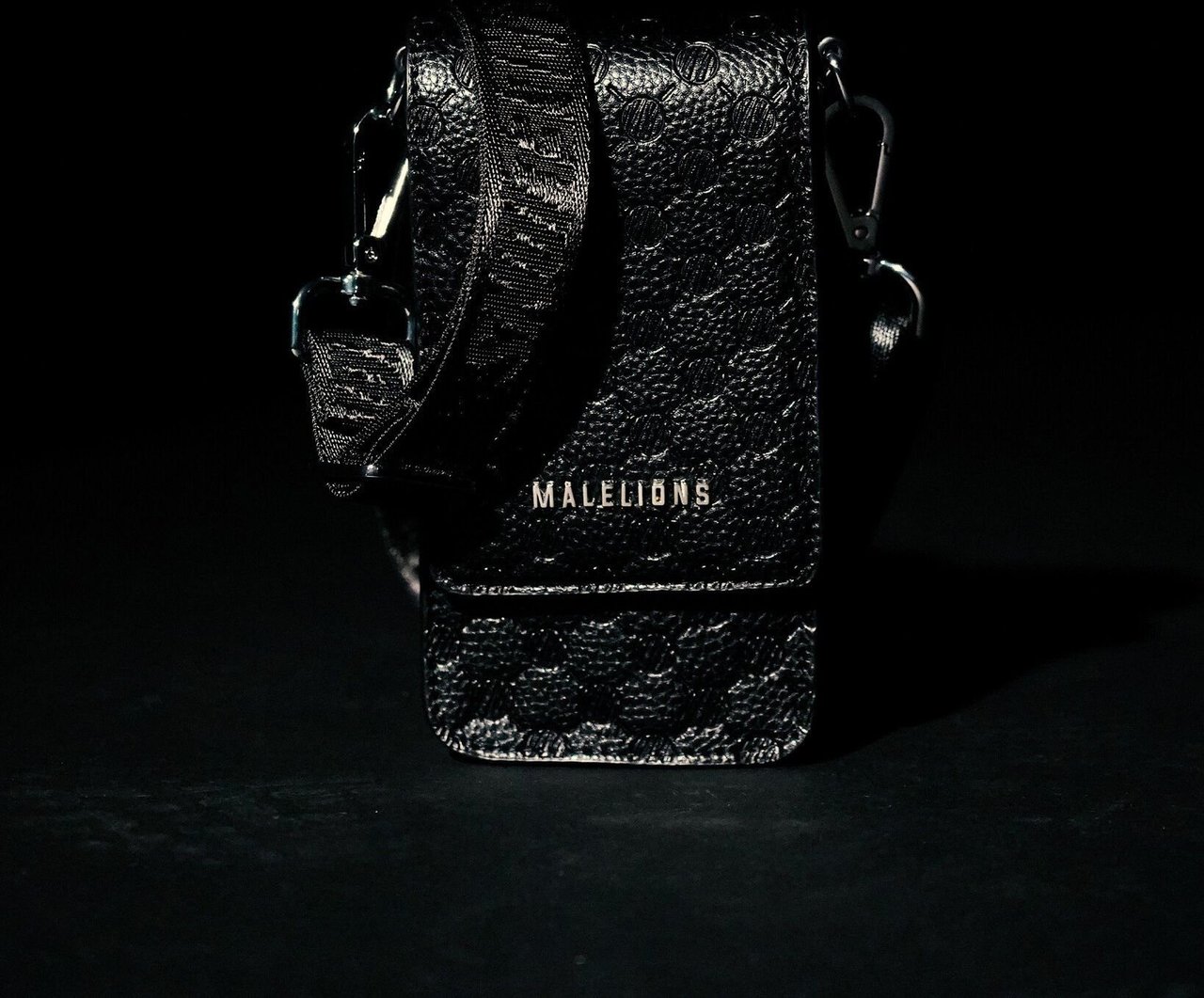 Malelions Malelions Monogram Phonebag - Black Zwart