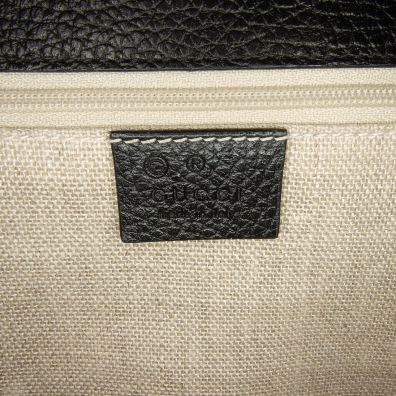 Gucci Medium Dollar Interlocking G Crossbody Bag Zwart