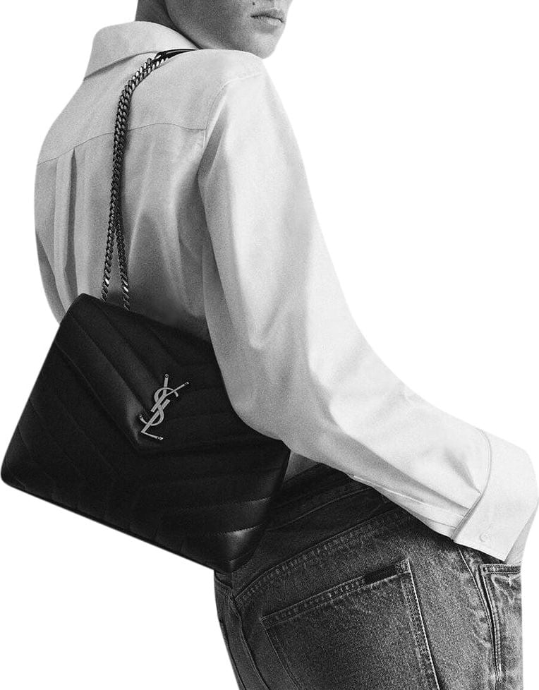 Saint Laurent Loulou S Shoulder Bag Zwart