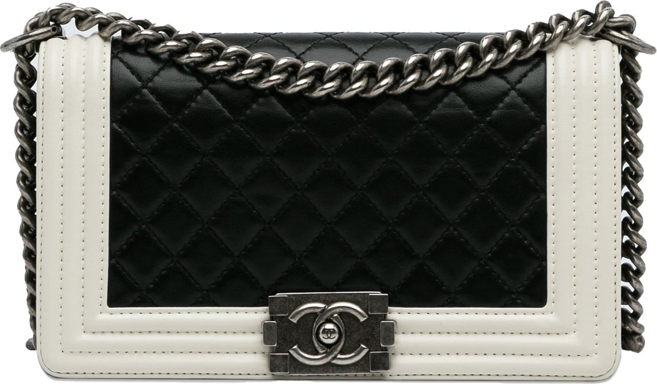 Chanel Medium Lambskin Boy Bicolor Flap Bag Zwart