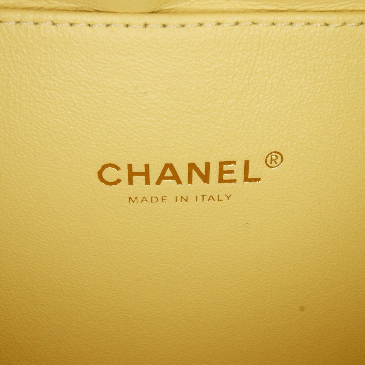Chanel Small Caviar CC Filigree Vanity Bag Geel