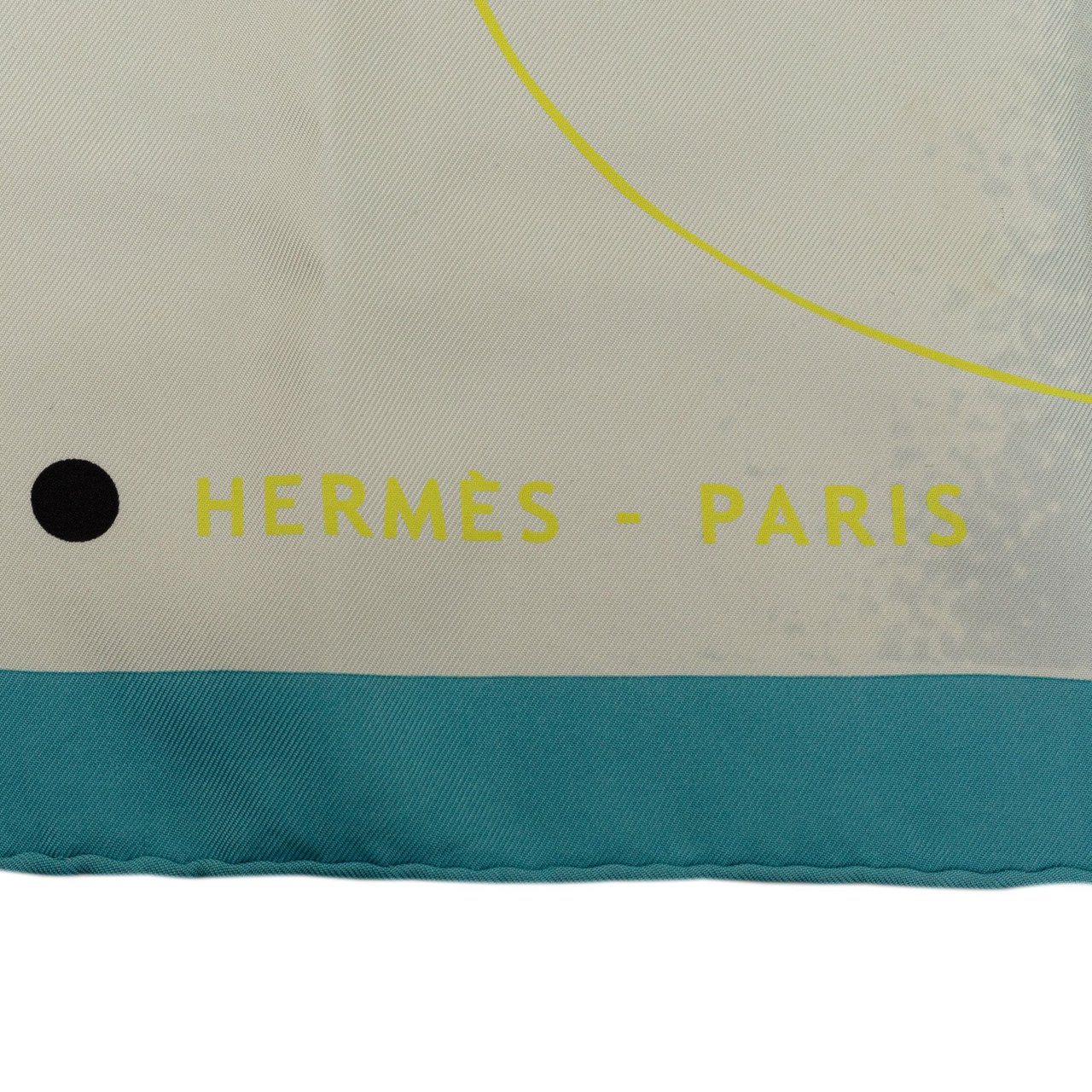 Hermès Le Monde Est Une Fleuve Silk Scarf Blauw