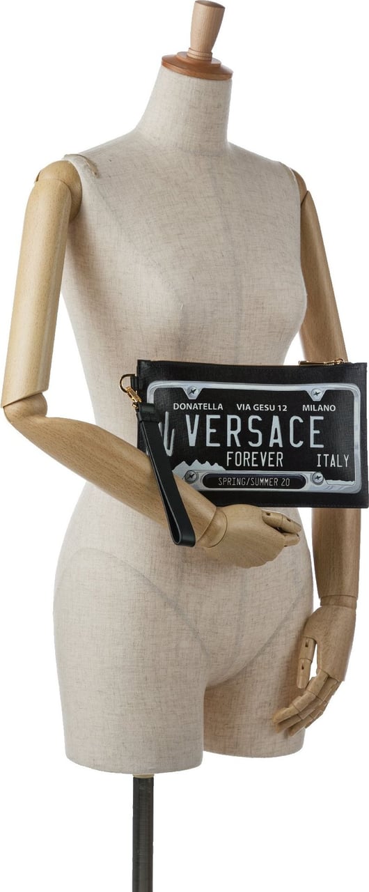 Versace License Plate Clutch Zwart
