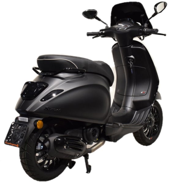 Vespa Sprint S - Black-on-Black - 45km/u Zwart