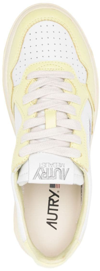 Autry Sneakers "AUWL WB36" Geel