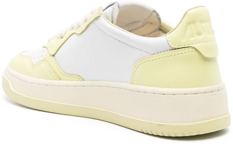 Autry Sneakers "AUWL WB36" Geel