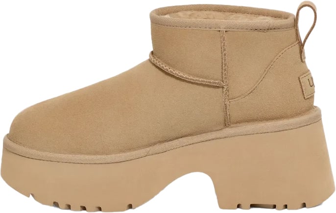 UGG New Heights Mini Bruin