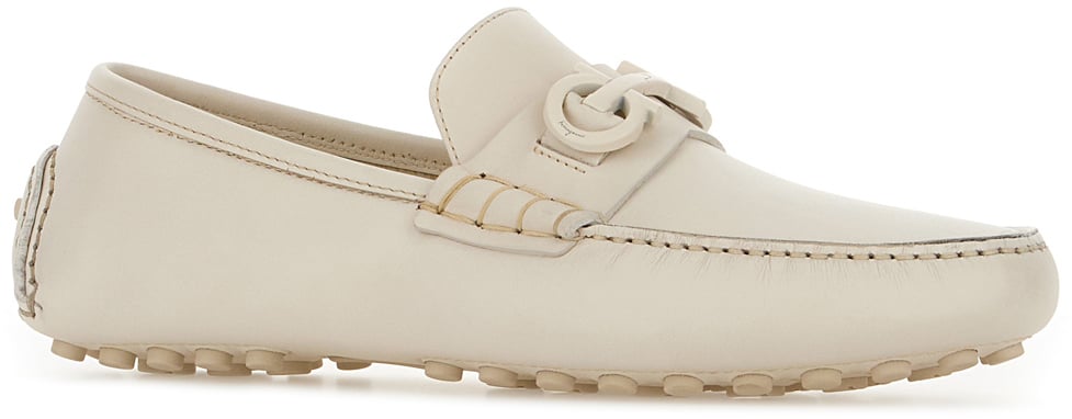 Ferragamo Ferragamo Ivory leather Grazioso loafers Neutraal