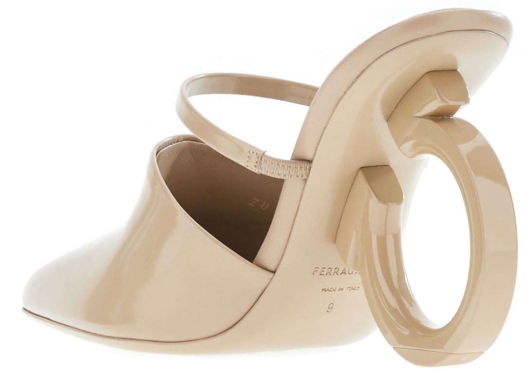 Ferragamo Ferragamo Powder pink leather Elina mules Roze