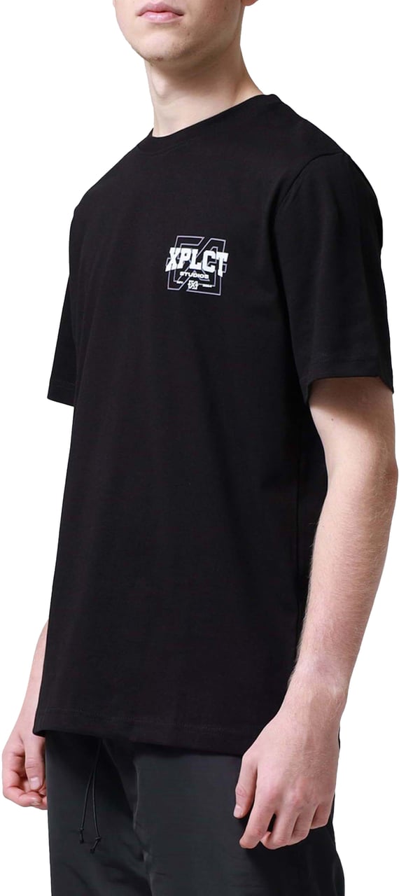 XPLCT Studios Decade Tee Zwart