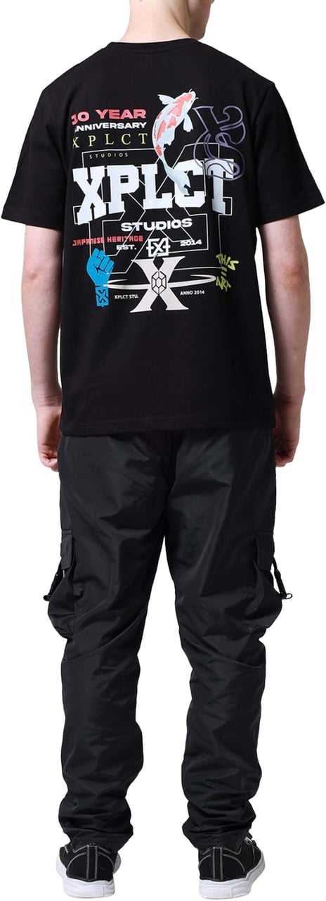 XPLCT Studios Decade Tee Zwart