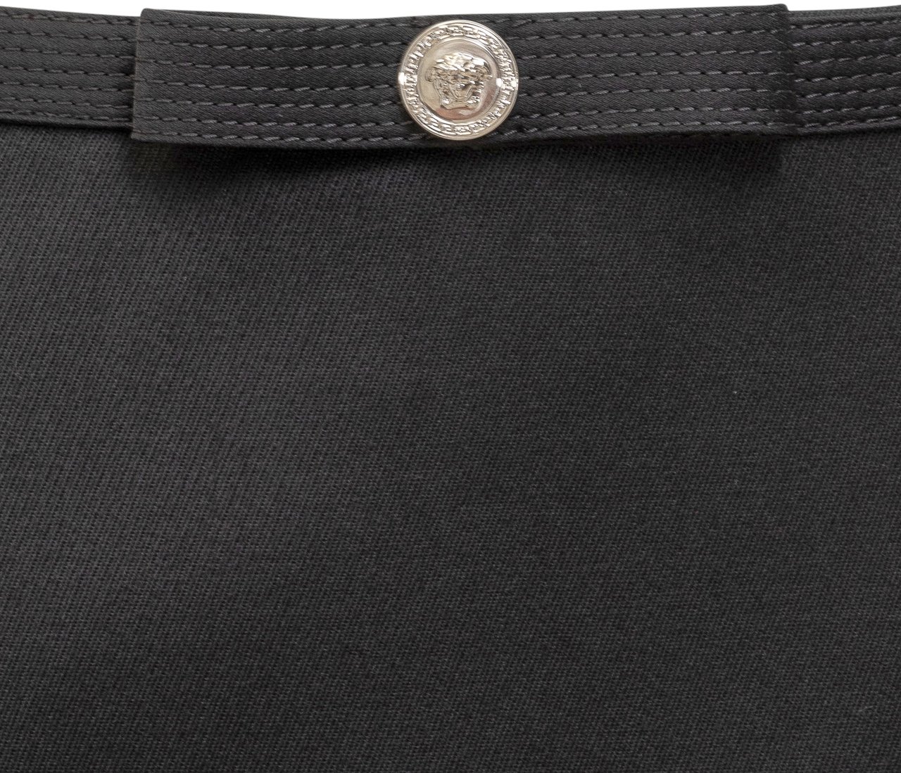 Versace Gonna Responsible Zwart