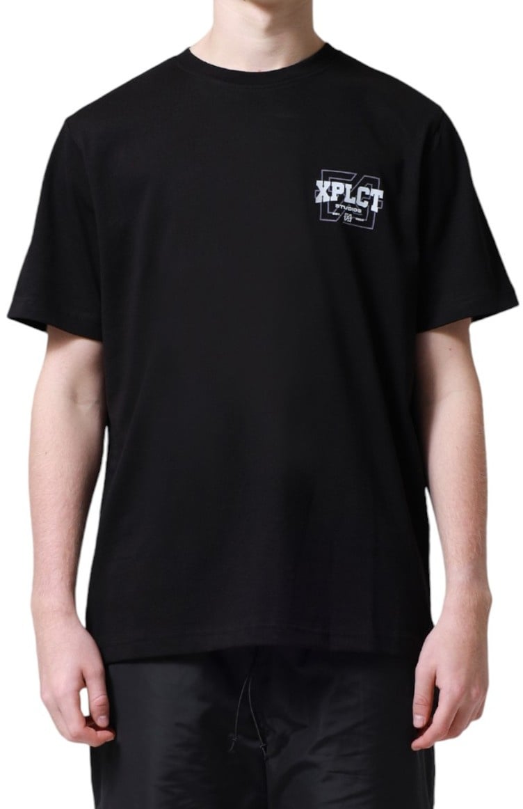 XPLCT Studios Decade Tee Zwart