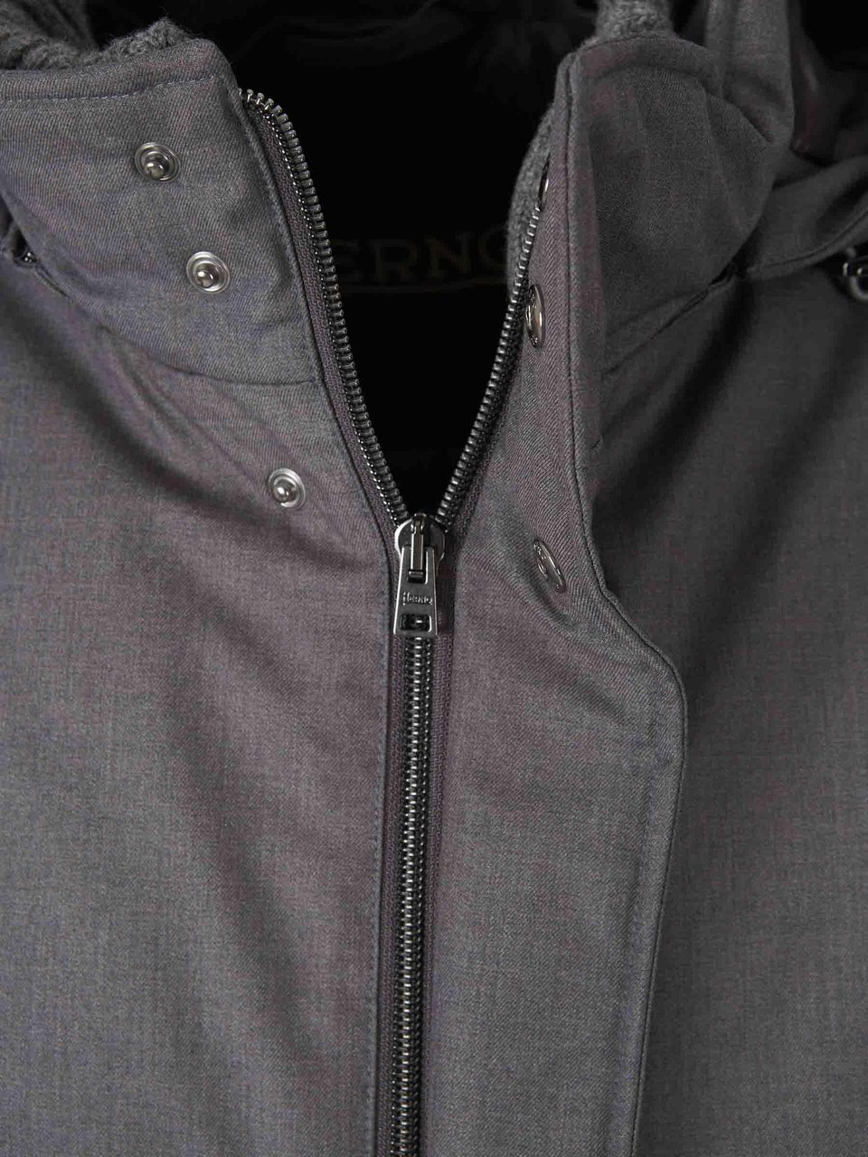 Herno Elegant Hooded Jacket Divers