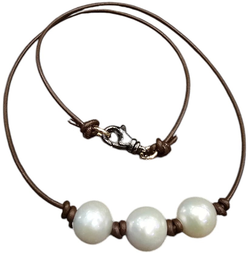 Catherine Michiels Collier 3 perles d’Eau blanches Perles or 14kt Claps Diamants TFW24-49 Catherine Michiels Bijoux Jewelerry Divers