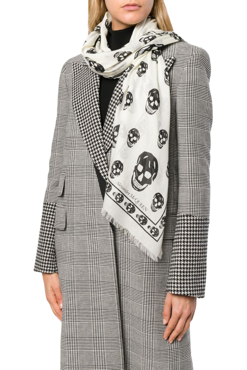 Alexander McQueen Scarfs White Wit