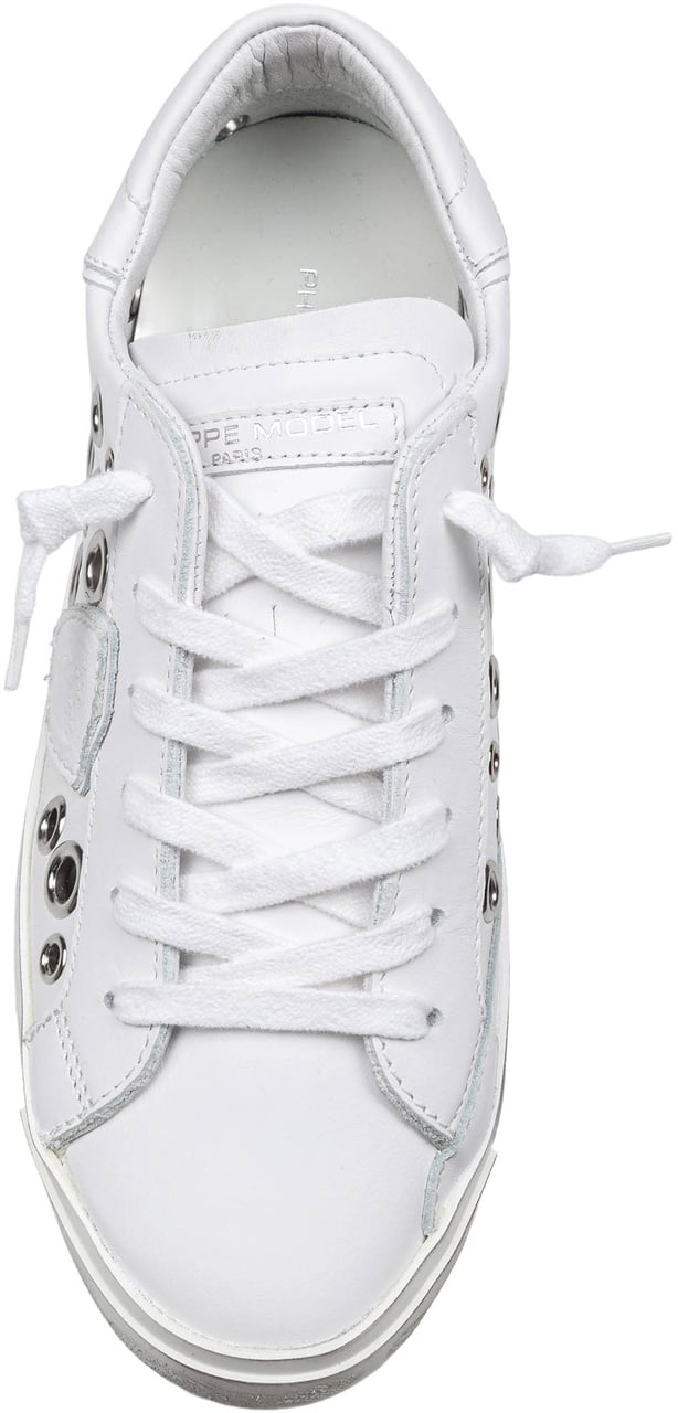 Philippe Model Philippe model prsx low leather sneakers with applied studs Wit