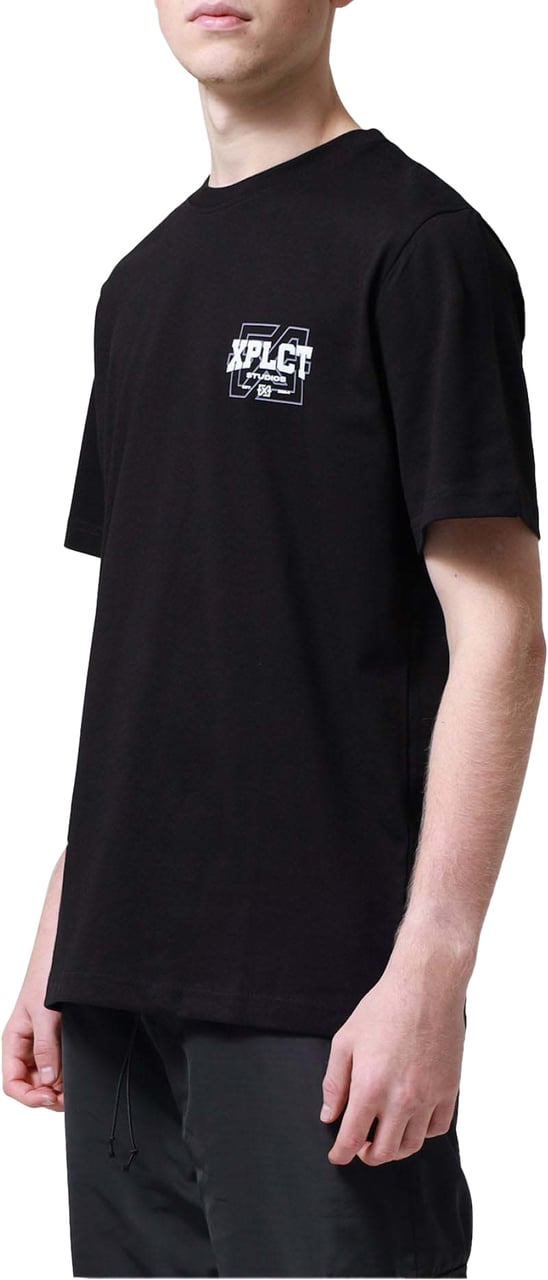 XPLCT Studios Decade Tee Zwart