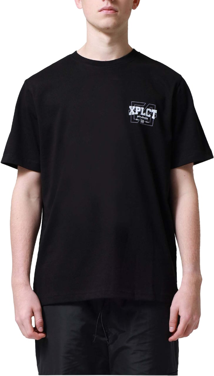 XPLCT Studios Decade Tee Zwart