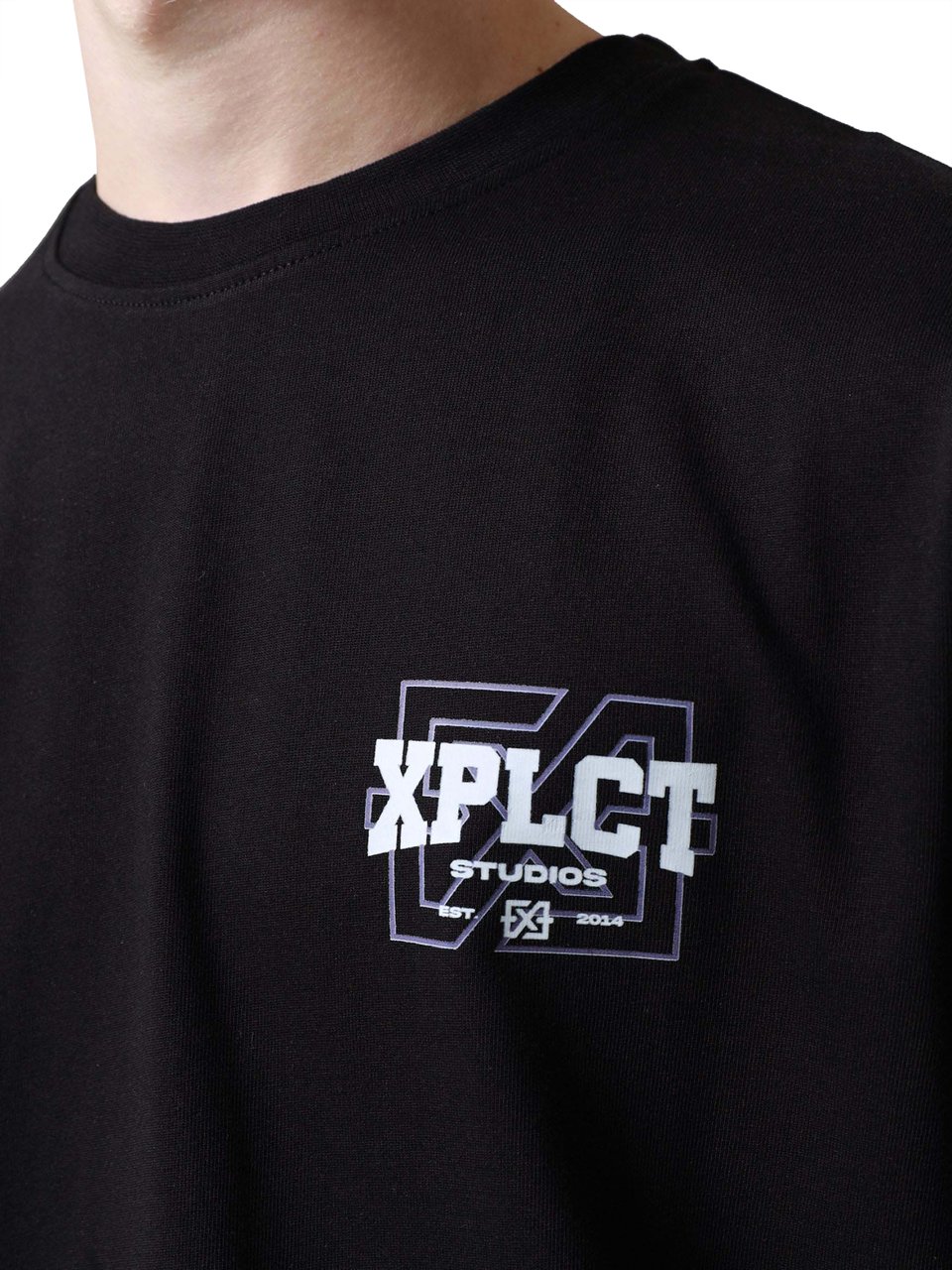 XPLCT Studios Decade Tee Zwart