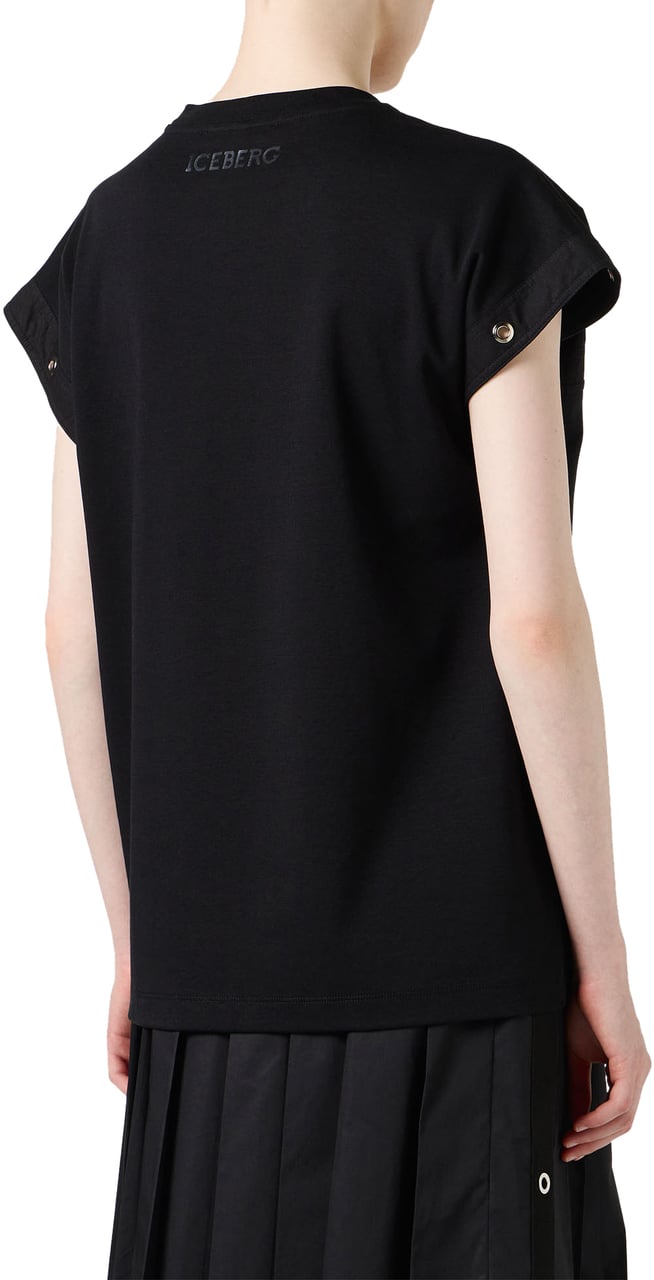 Iceberg Black T-shirt in GOTS certified sustainable interlock fabric Zwart
