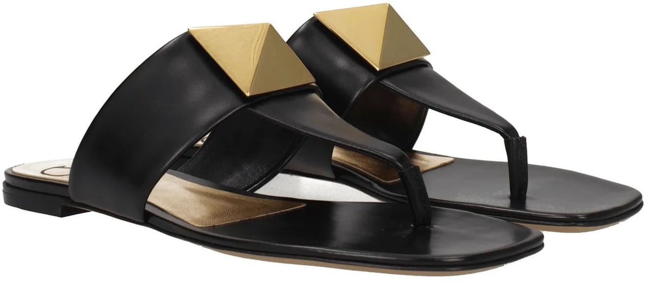 Valentino Valentino Garavani One Stud Leather Thong Sandals Zwart