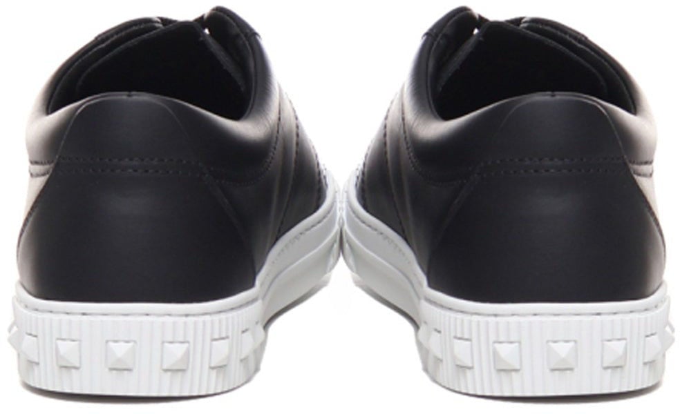 Valentino Valentino Garavani Leather Sneakers Zwart