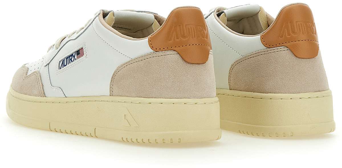 Autry Sneakers Whitesandstrm Wit