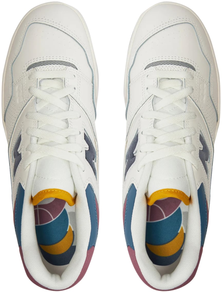 New Balance 550 Sea Salt & Rosewood Sneakers Divers