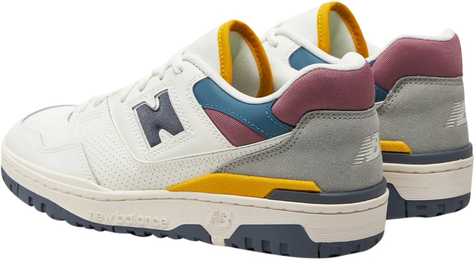 New Balance 550 Sea Salt & Rosewood Sneakers Divers