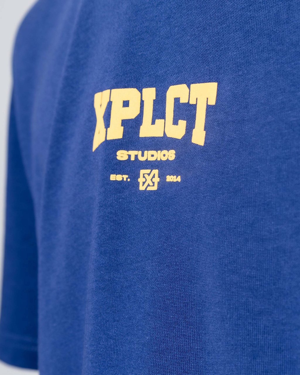 XPLCT Studios Community T-Shirt Blauw