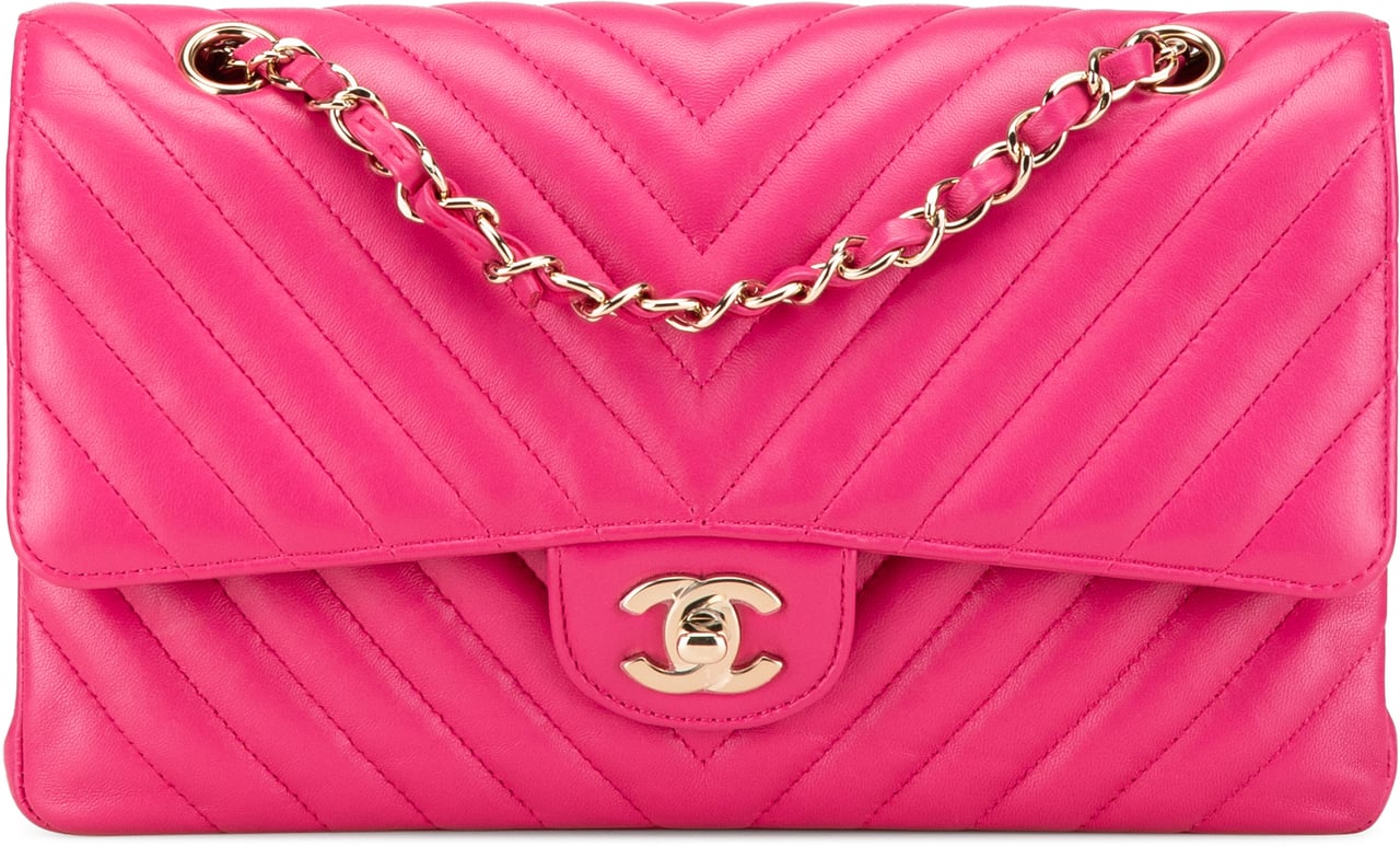 Chanel Medium Classic Chevron Lambskin Double Flap Roze