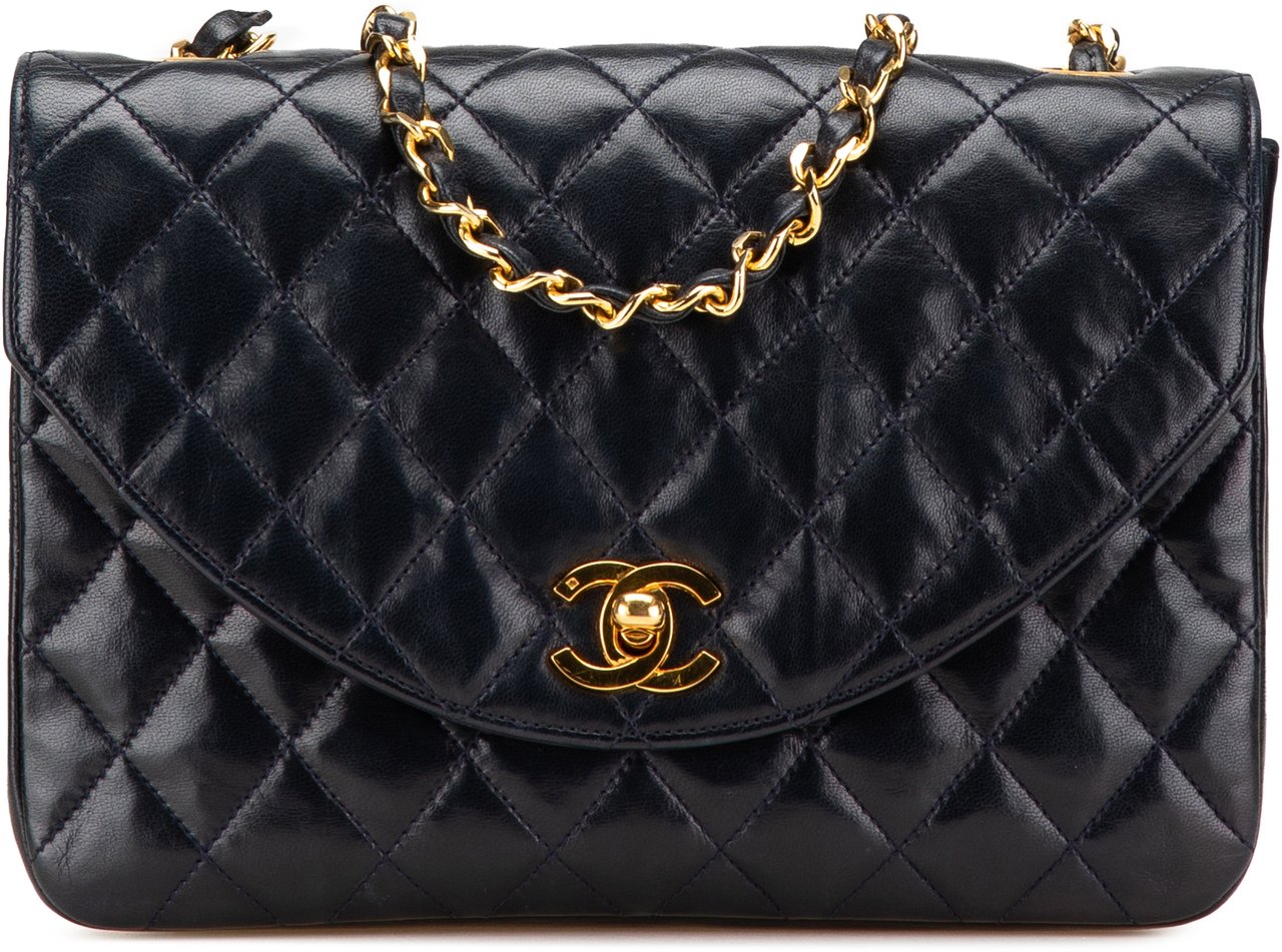 Chanel CC Quilted Lambskin Round Flap Blauw
