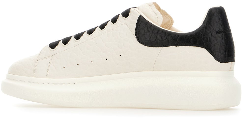 Alexander McQueen Alexander McQueen Ivory leather sneakers with black leather heel Neutraal