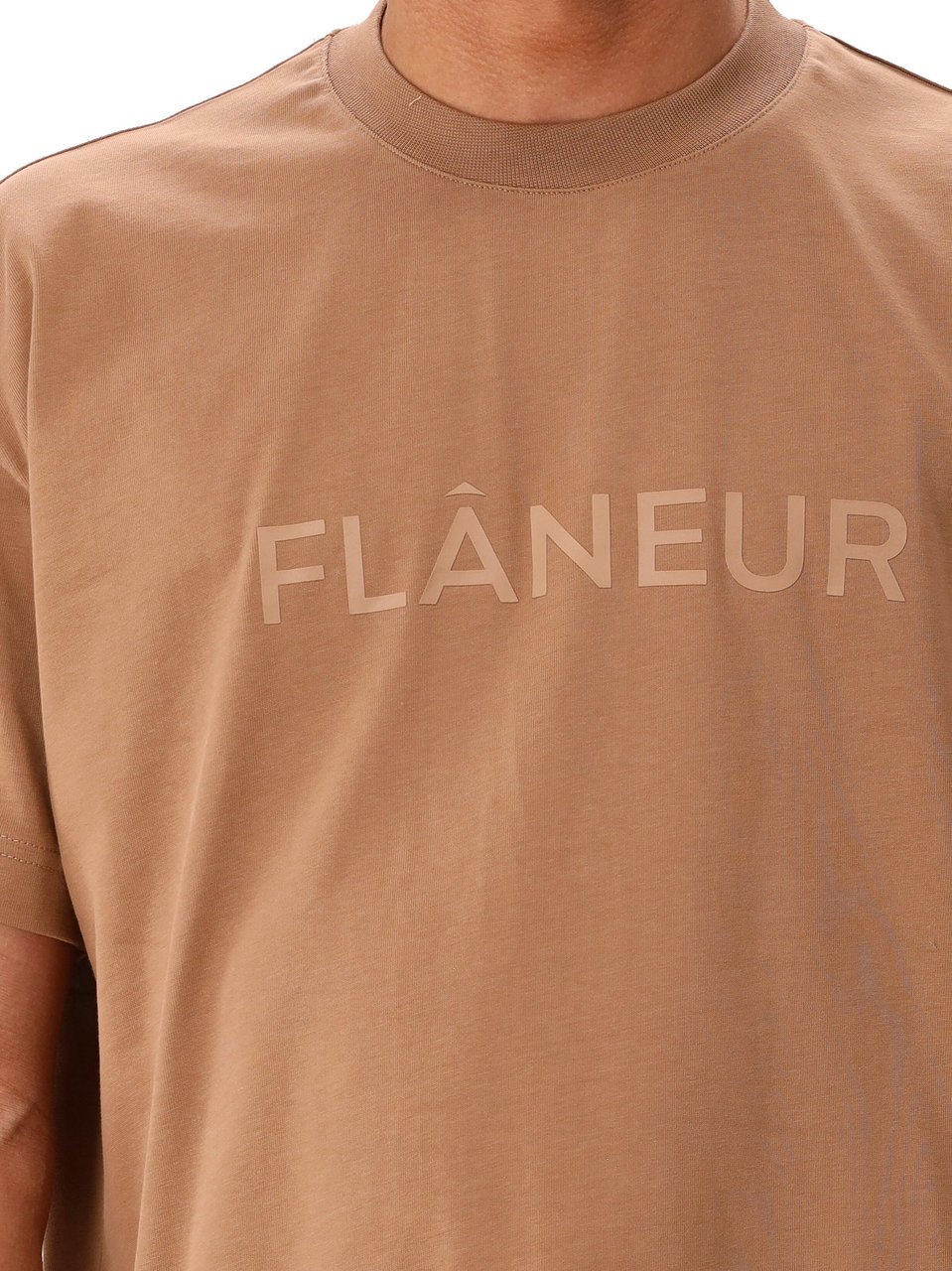 FLÂNEUR Tonal Logo T-Shirt | Brown Bruin