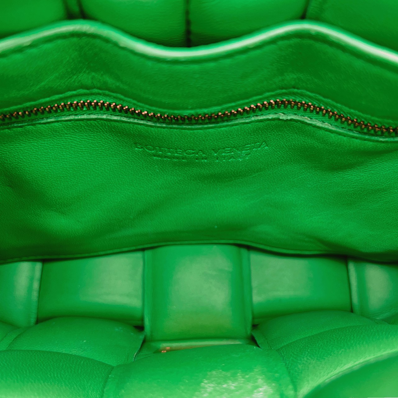 Bottega Veneta Bottega Veneta Padded Cassette - Grass Groen