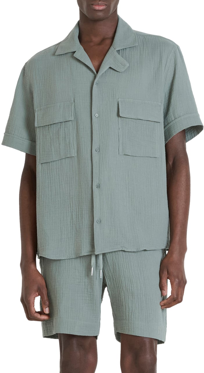 Antony Morato SHIRT NAIROBI RELAXED FIT IN SOFT TOUCH COTTON CRINCKLE FINISH WITH LOGOED METAL BADGE Groen