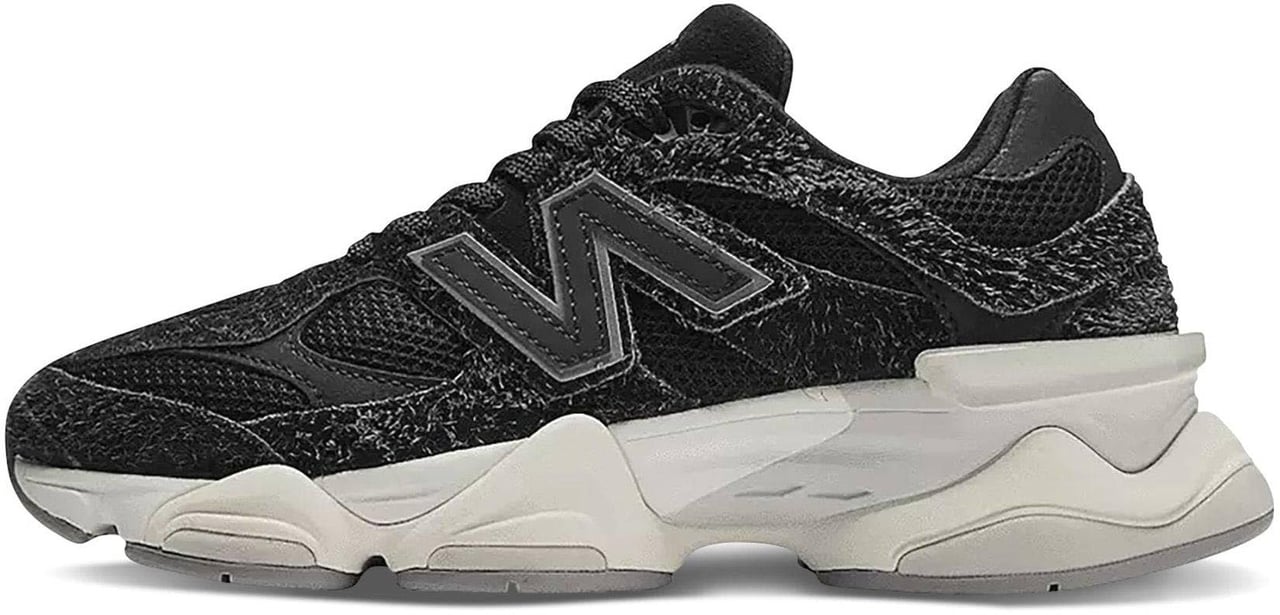New Balance New Balance 9060 Black Suede Zwart
