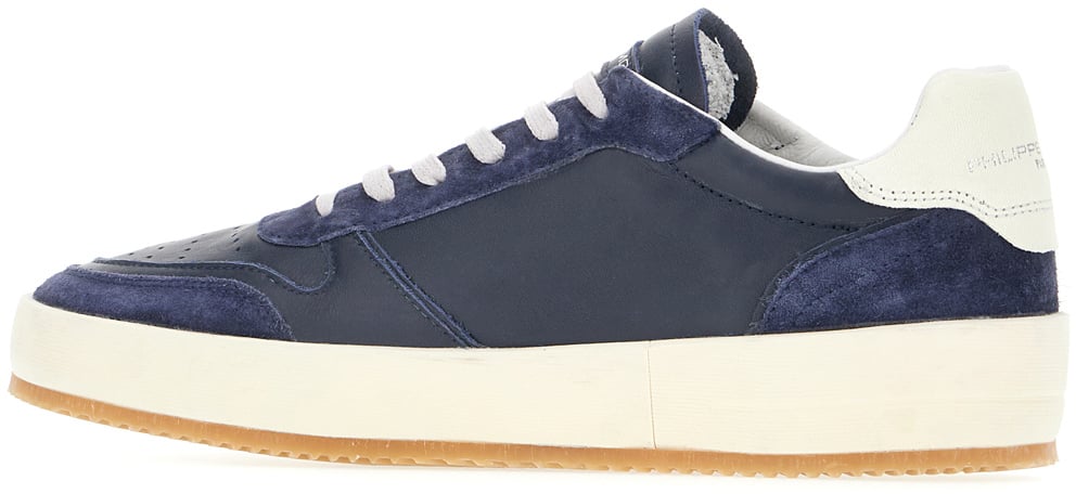 Philippe Model Philippe Model Blue leather and suede Nice Low sneakers Blauw