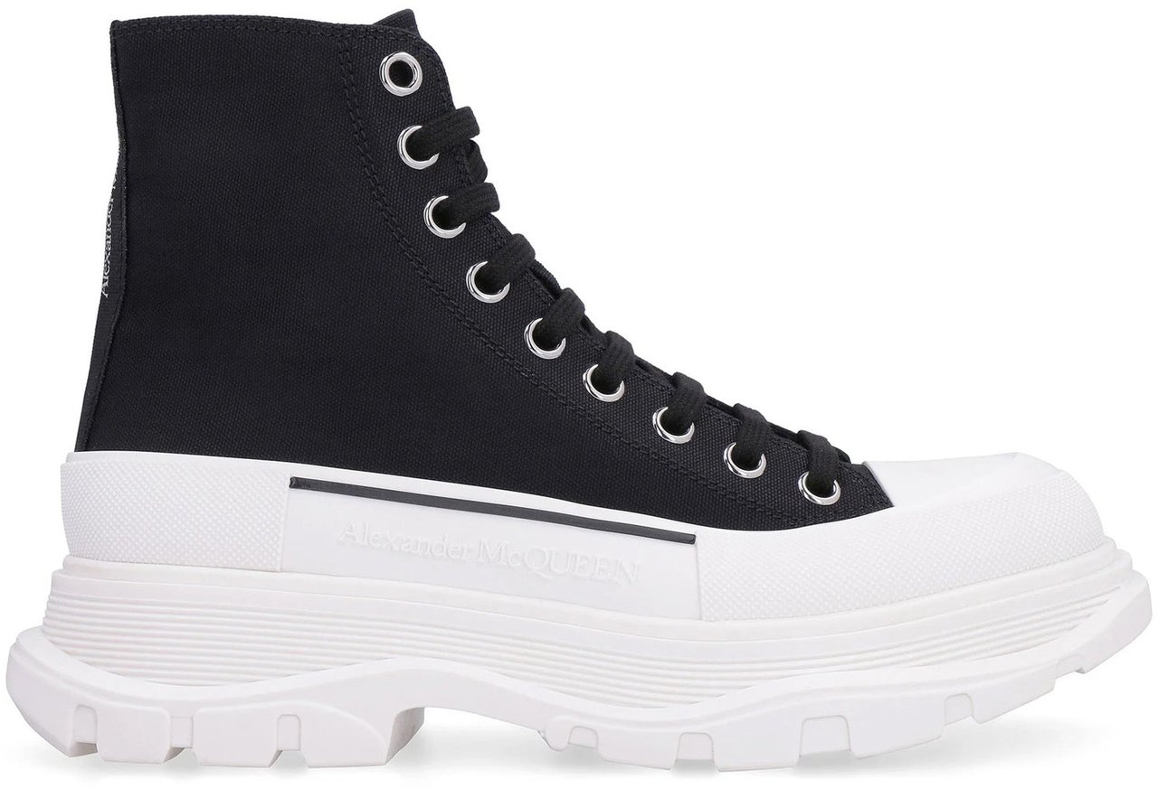 Alexander McQueen Alexander McQueen Treadslick High Top Sneakers Zwart