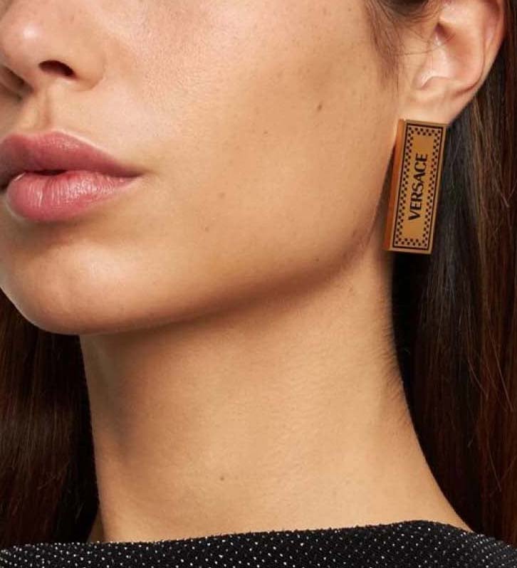 Versace 90s Logo Earrings Goud
