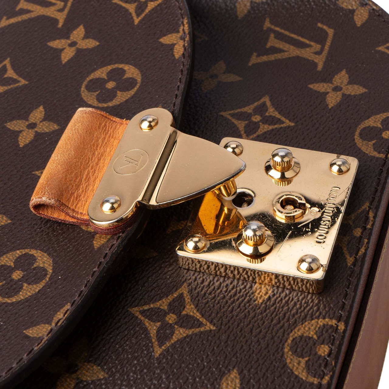 Louis Vuitton Louis Vuitton Canvas Monogram Eden PM Handbag Divers