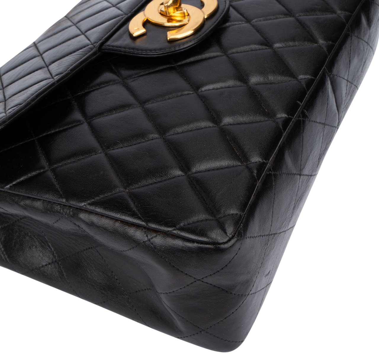 Chanel Chanel Quilted Lambskin 24K Gold Jumbo Single Flap Crossbody Bag Divers