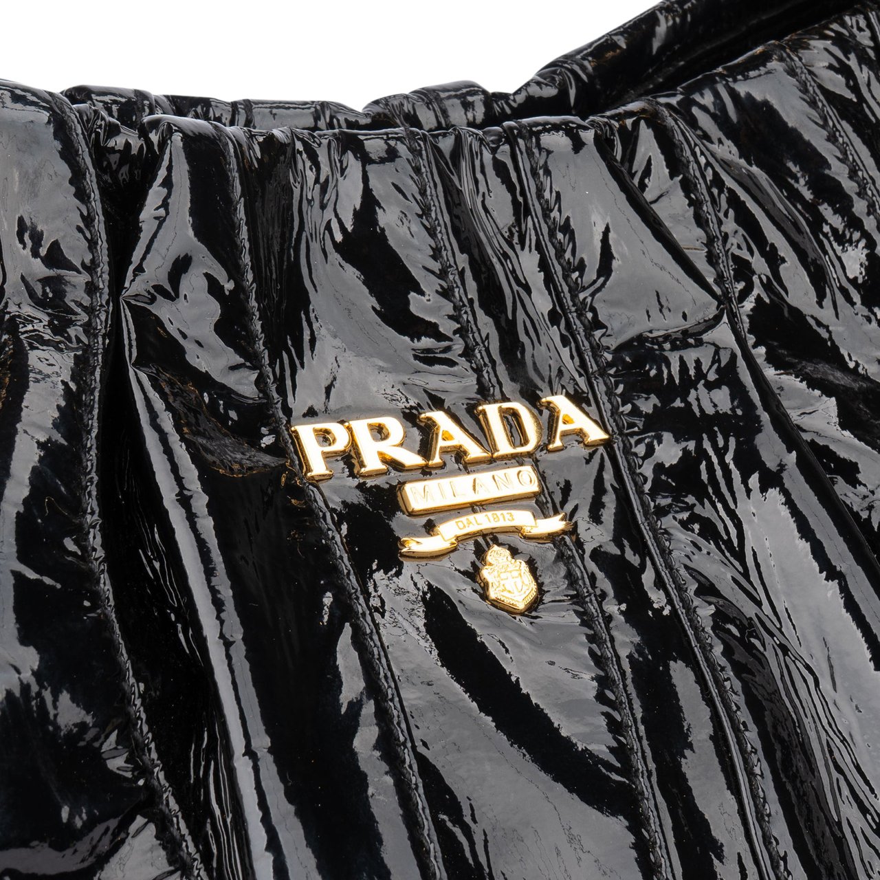 Prada Prada Black Patent Leather Manici Handbag Zwart
