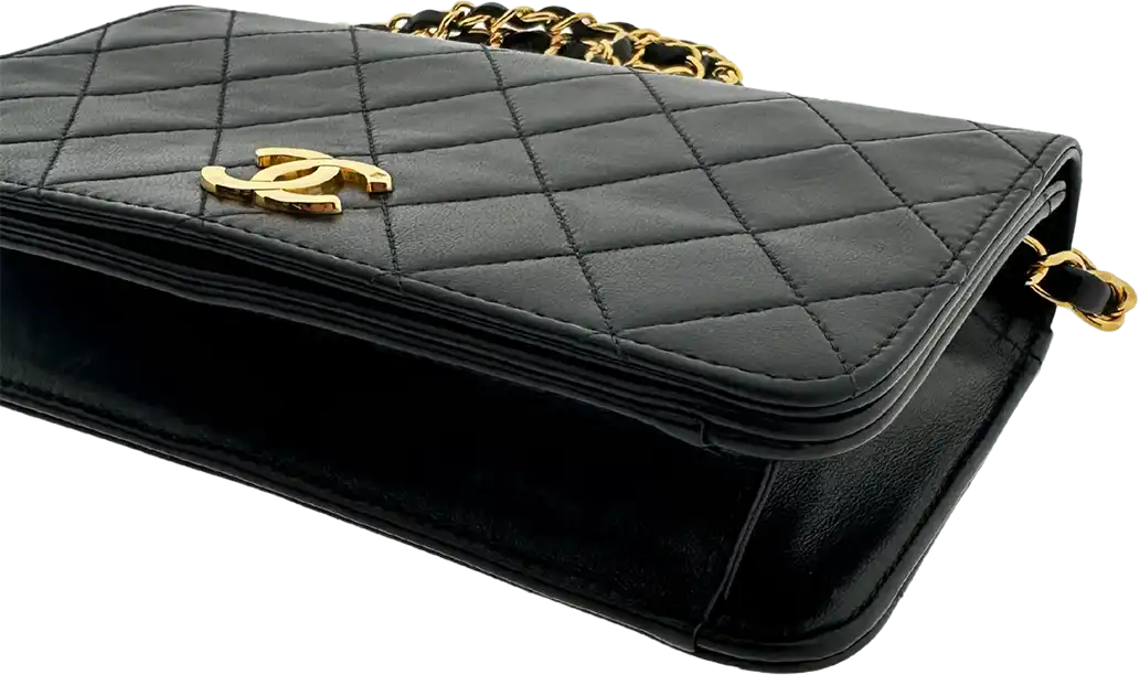 Chanel Chanel Timeless Wallet on Chain WOC Vintage lambskin black gold-plated hardware/ good Zwart