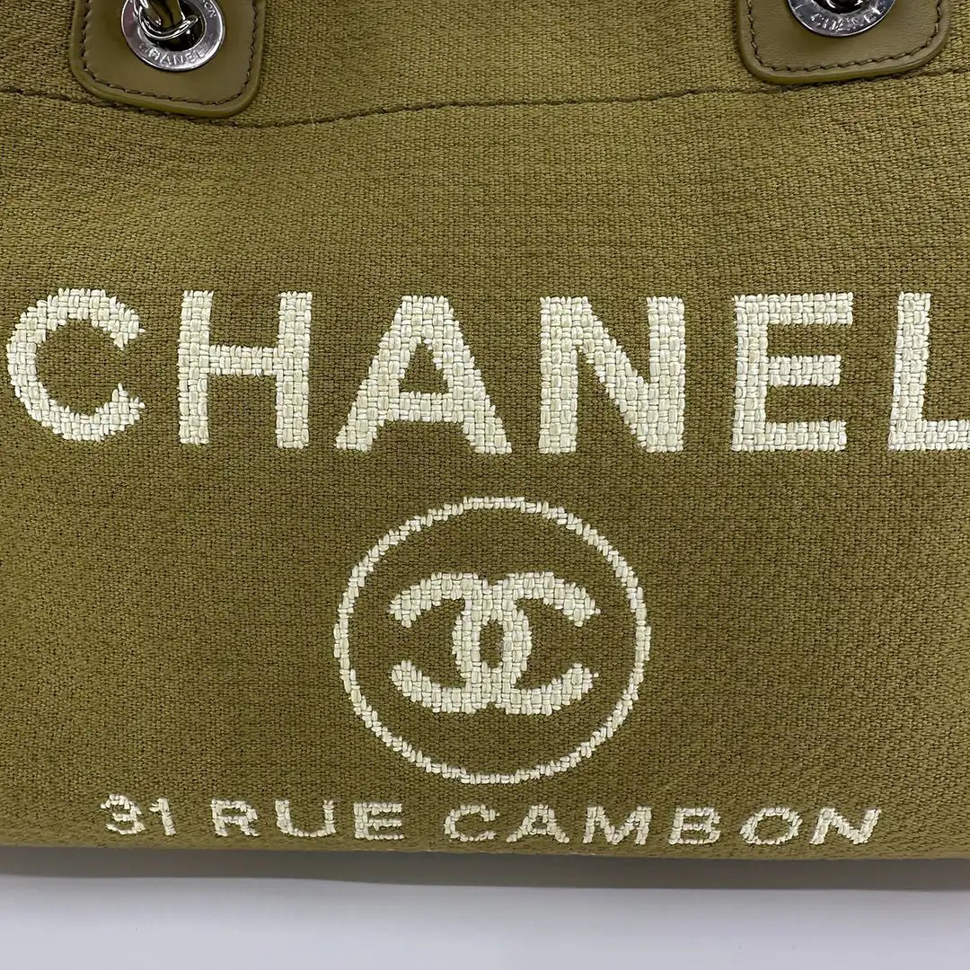 Chanel Chanel Deauville Small with Pochette 2023 khaki Fullset / very good Groen