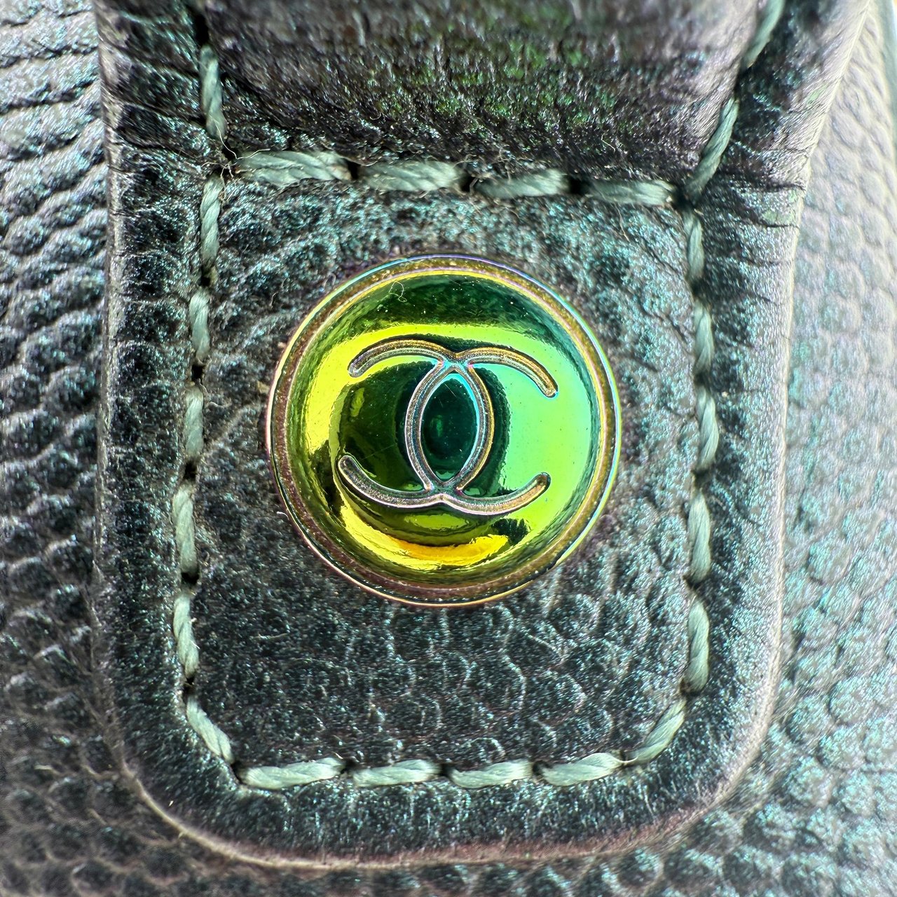 Chanel Chanel Filigree Vanity Case Bag Small Metallic Blue Green limited/ very good Blauw