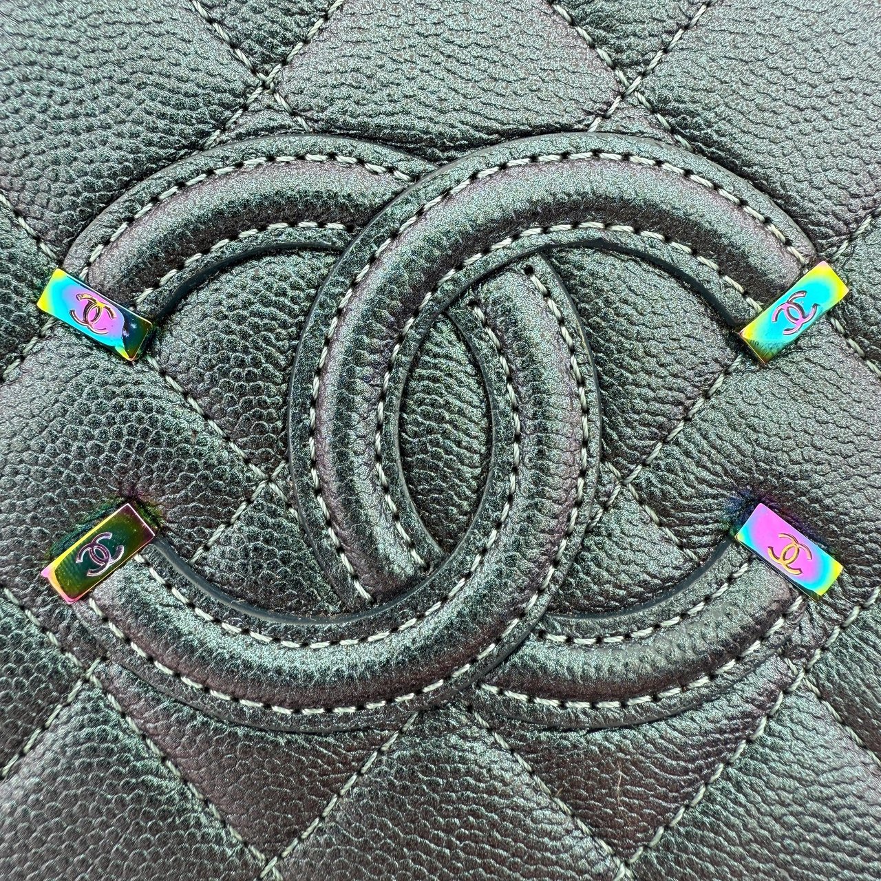 Chanel Chanel Filigree Vanity Case Bag Small Metallic Blue Green limited/ very good Blauw