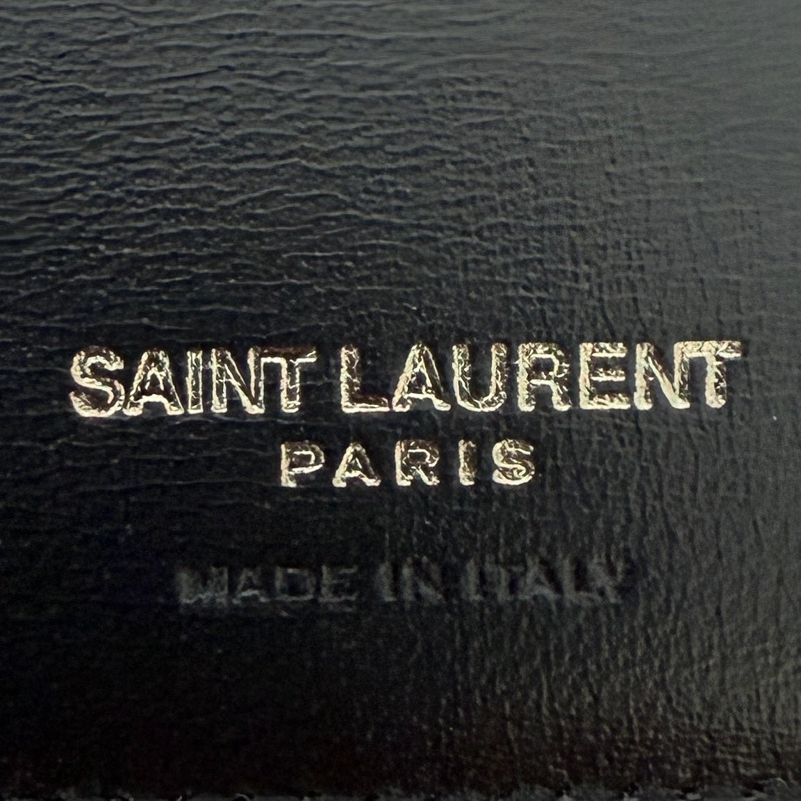 Saint Laurent Saint Laurent Tiny Cassandre wallet with money clip in matte leather, black/ like new Zwart